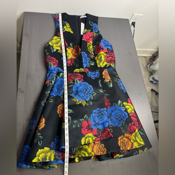 NWT ALICE + OLIVIA Tanner Asymmetric Floral Mini A-Line Dress - Picture 15 of 15